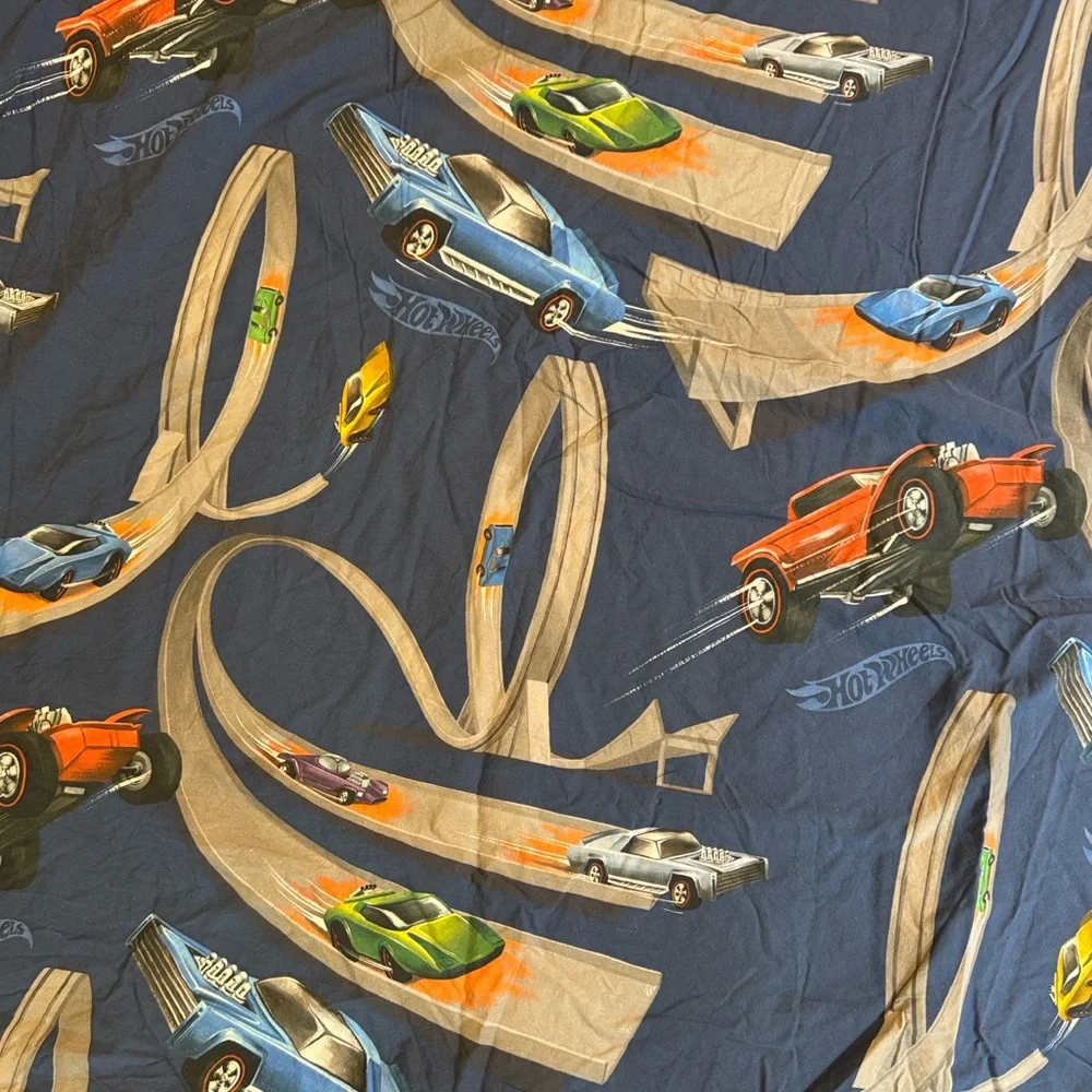 Pottery Barn Kids Hot Wheels Twin Duvet with Two Standard Shams - Picture 5 of 8